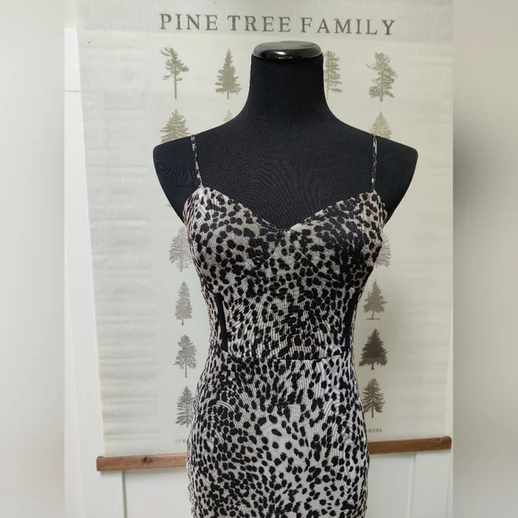 Guess Mini Dess - Small - Picture 5 of 8